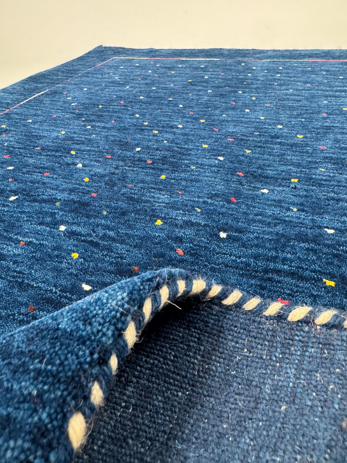 Color Loom El Dokuma Halı CL-0016 | Mavi Minimalist Motifli El Yapımı Türk Halısı, Modern Vintage Dekoratif Kilim