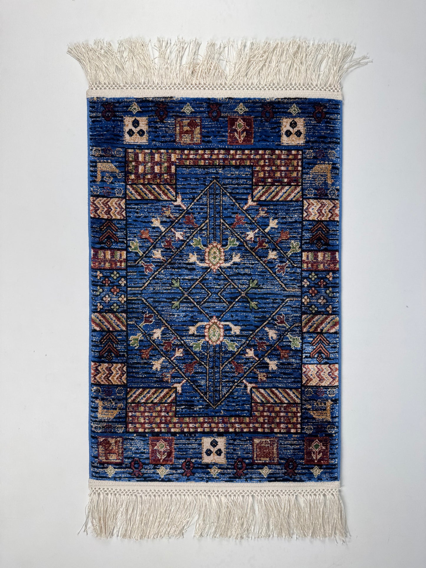 Silken Echo İpeksi Dokuma Halı – Lacivert Zeminli Geometrik ve Çiçek Motifli Küçük Halı (0.40 x 0.60 m) | SE-0037