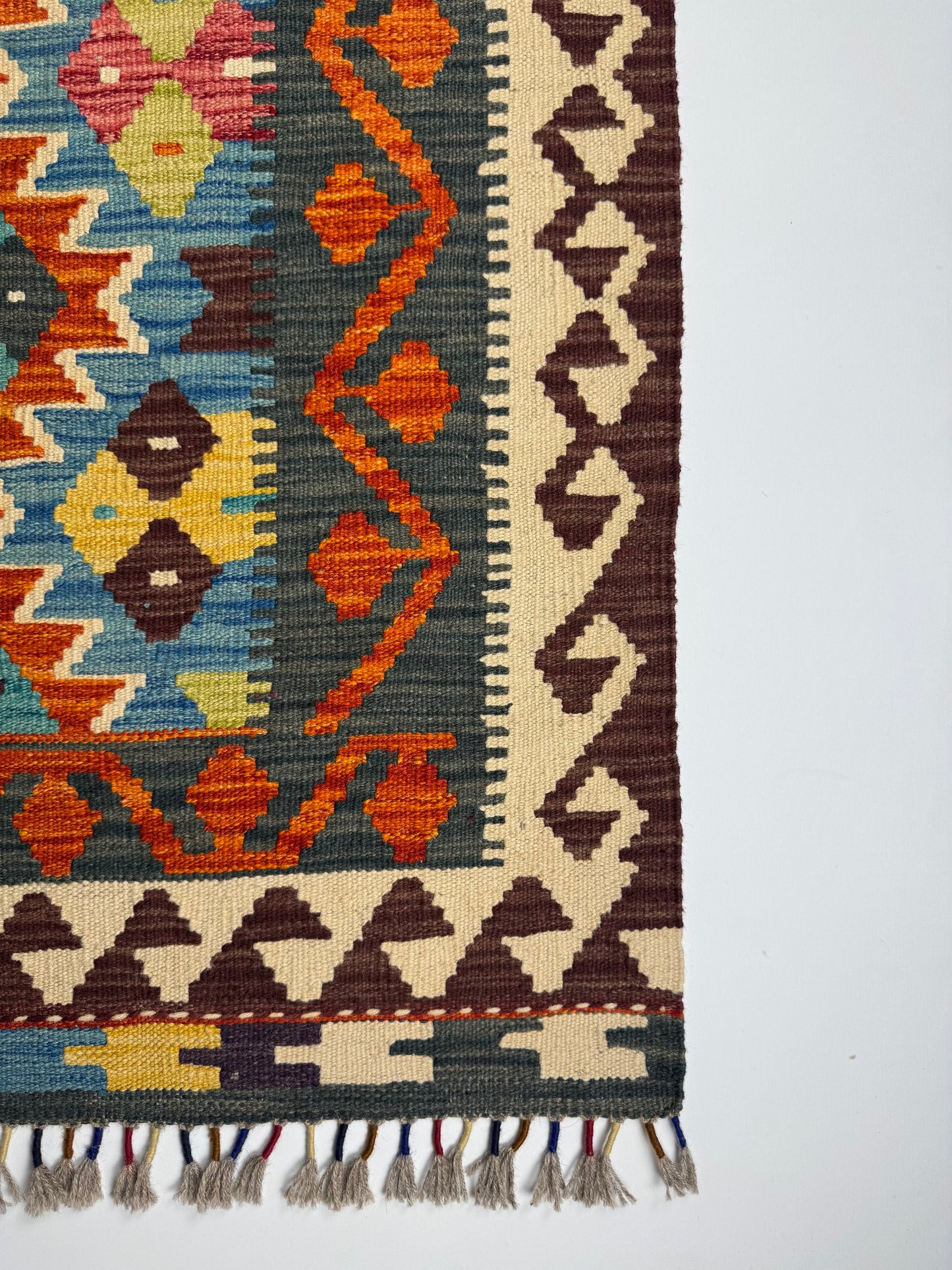 Nomad Glow El Dokuma Kilim – Canlı Renkli Geometrik Desenli Otantik Kilim (1.30 x 1.90 m) | NG-0024