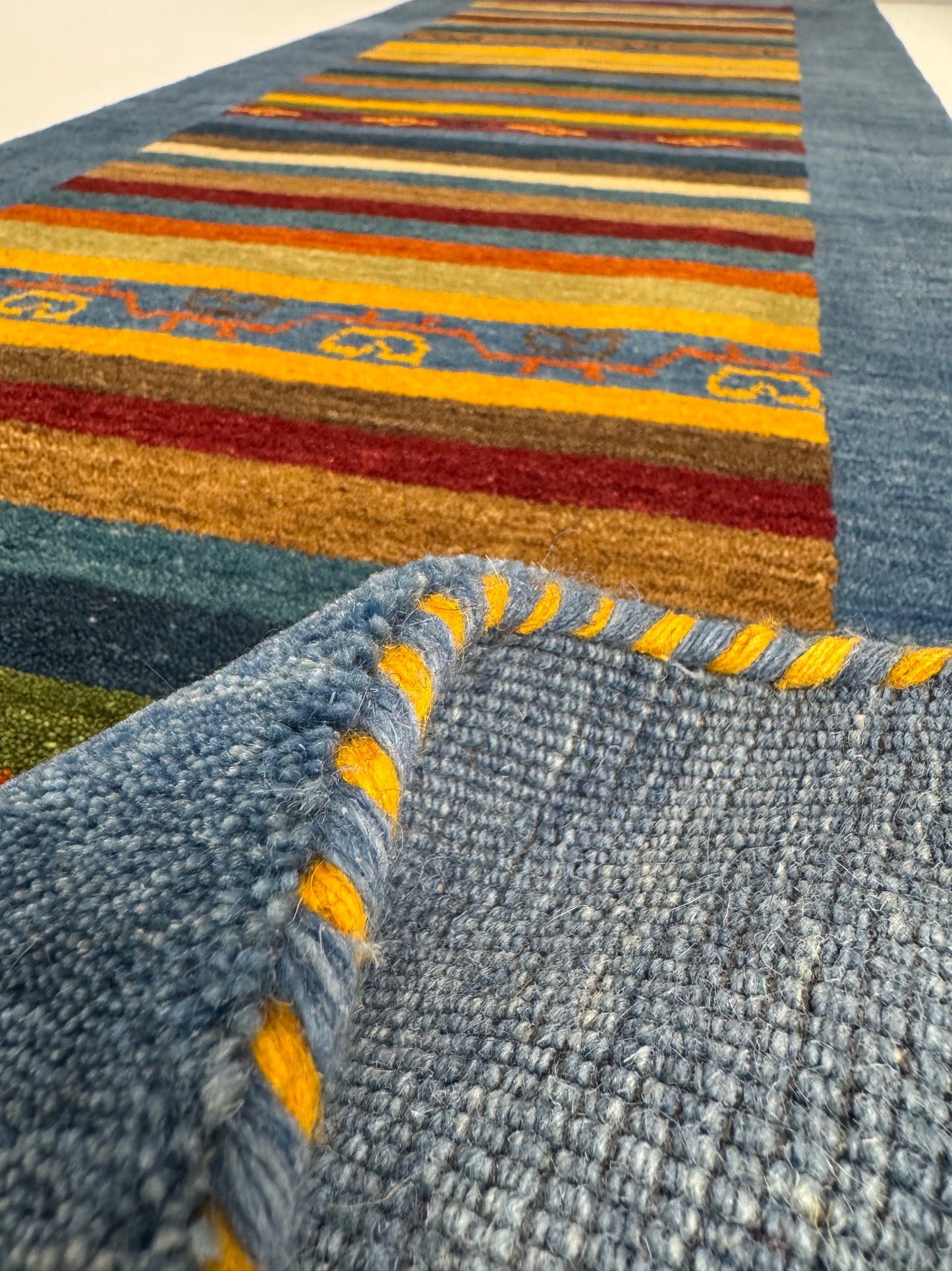 Color Loom El Dokuma Halı CL-0018 | Mavi Çizgili ve Motifli Yolluk Türk Halısı, El Yapımı Bohem Kilim