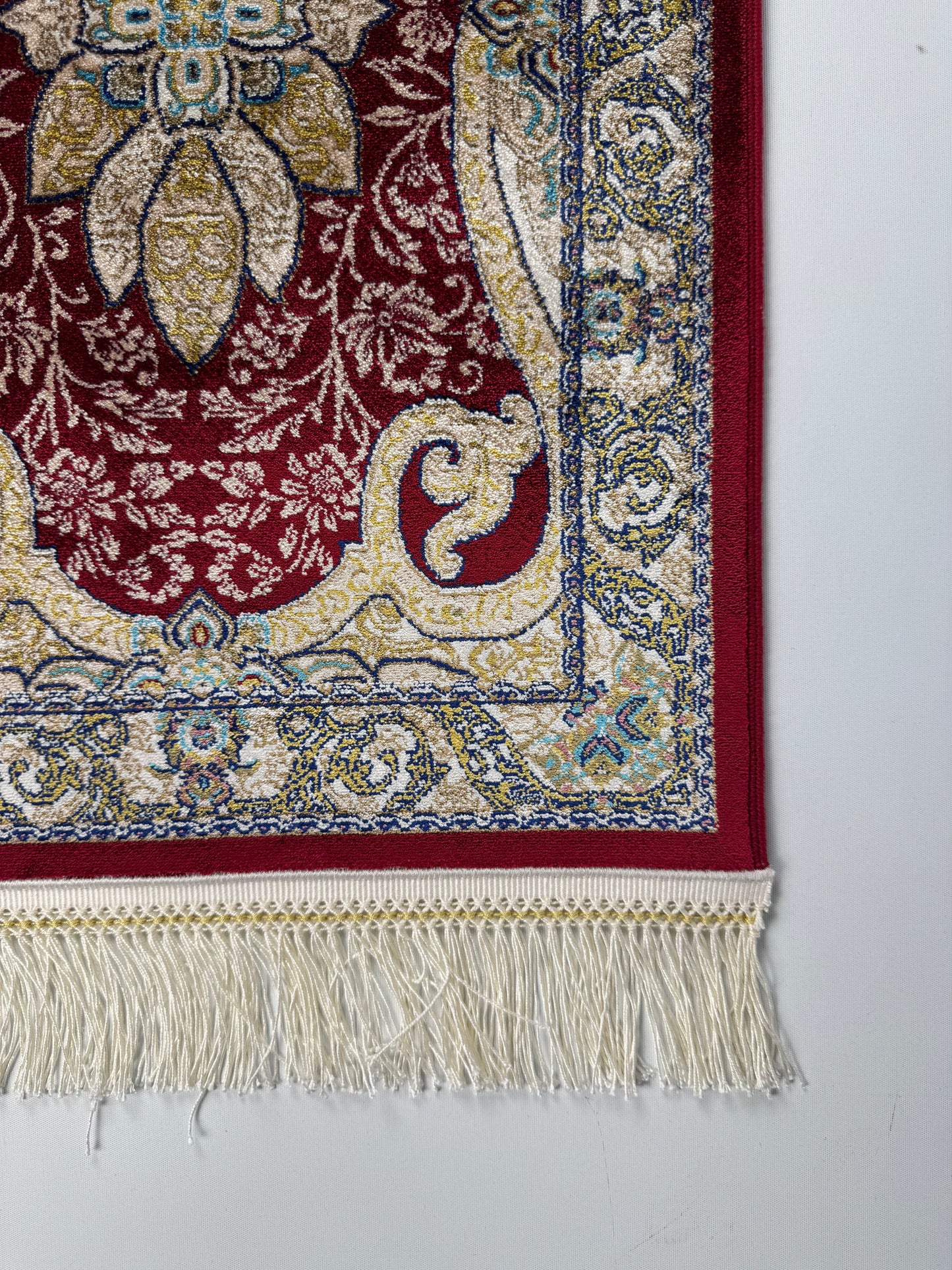 Silken Echo İpeksi Dokuma Halı – Bordo Zeminli Zarif Çiçek Motifli Küçük Halı (0.40 x 0.60 m) | SE-0036
