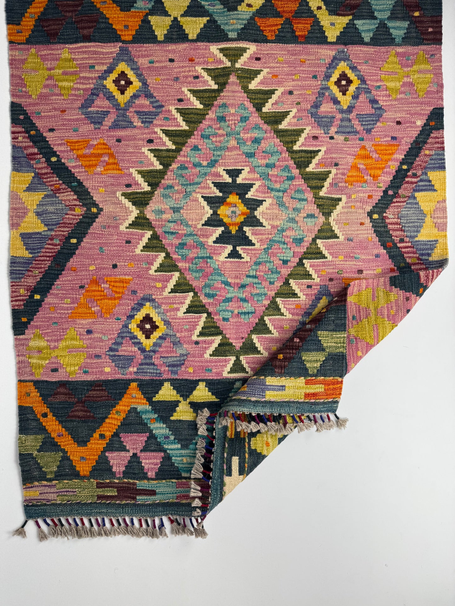 Nomad Glow El Dokuma Kilim – Pembe Zemin Çok Renkli Geometrik Otantik Kilim (0.88 x 1.23 m) | NG-0021