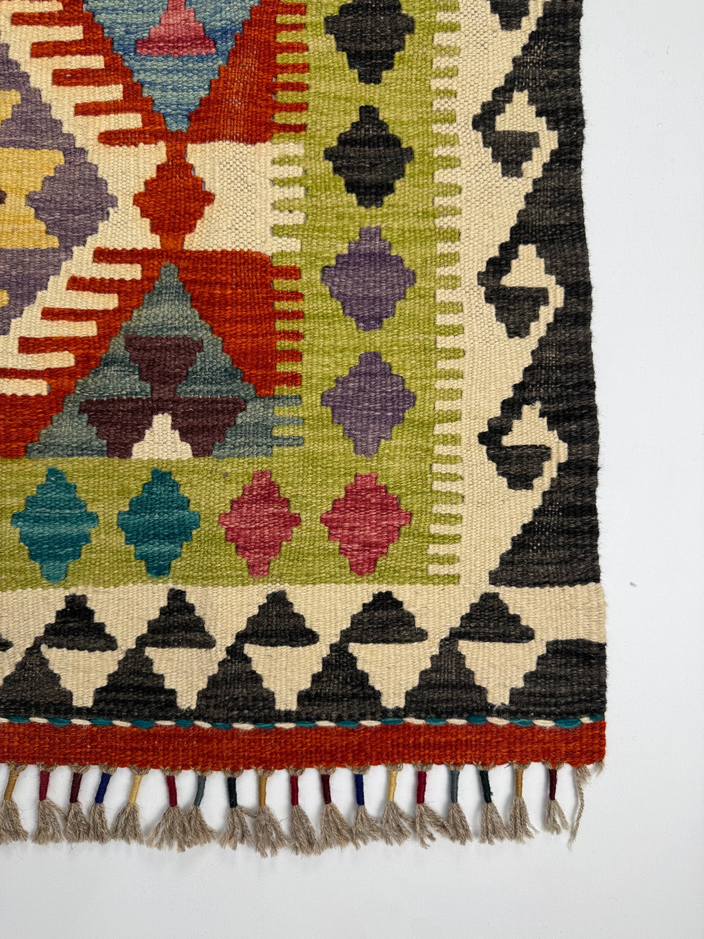 Nomad Glow El Dokuma Kilim – Sarı Zeminli Kırmızı ve Mavi Elmas Desenli Otantik Kilim (1.22 x 1.80 m) | NG-0031
