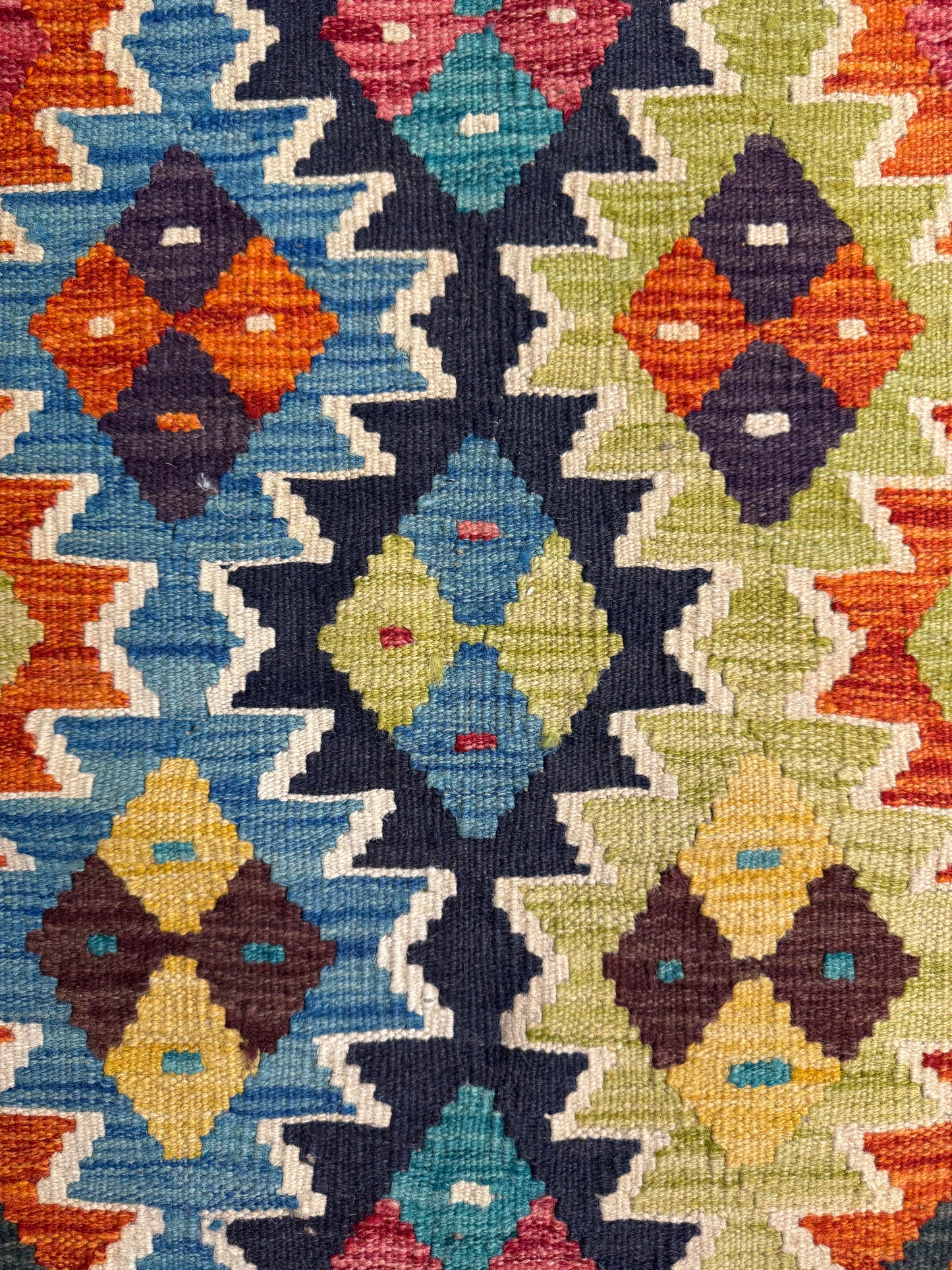 Nomad Glow El Dokuma Kilim – Canlı Renkli Geometrik Desenli Otantik Kilim (1.30 x 1.90 m) | NG-0024