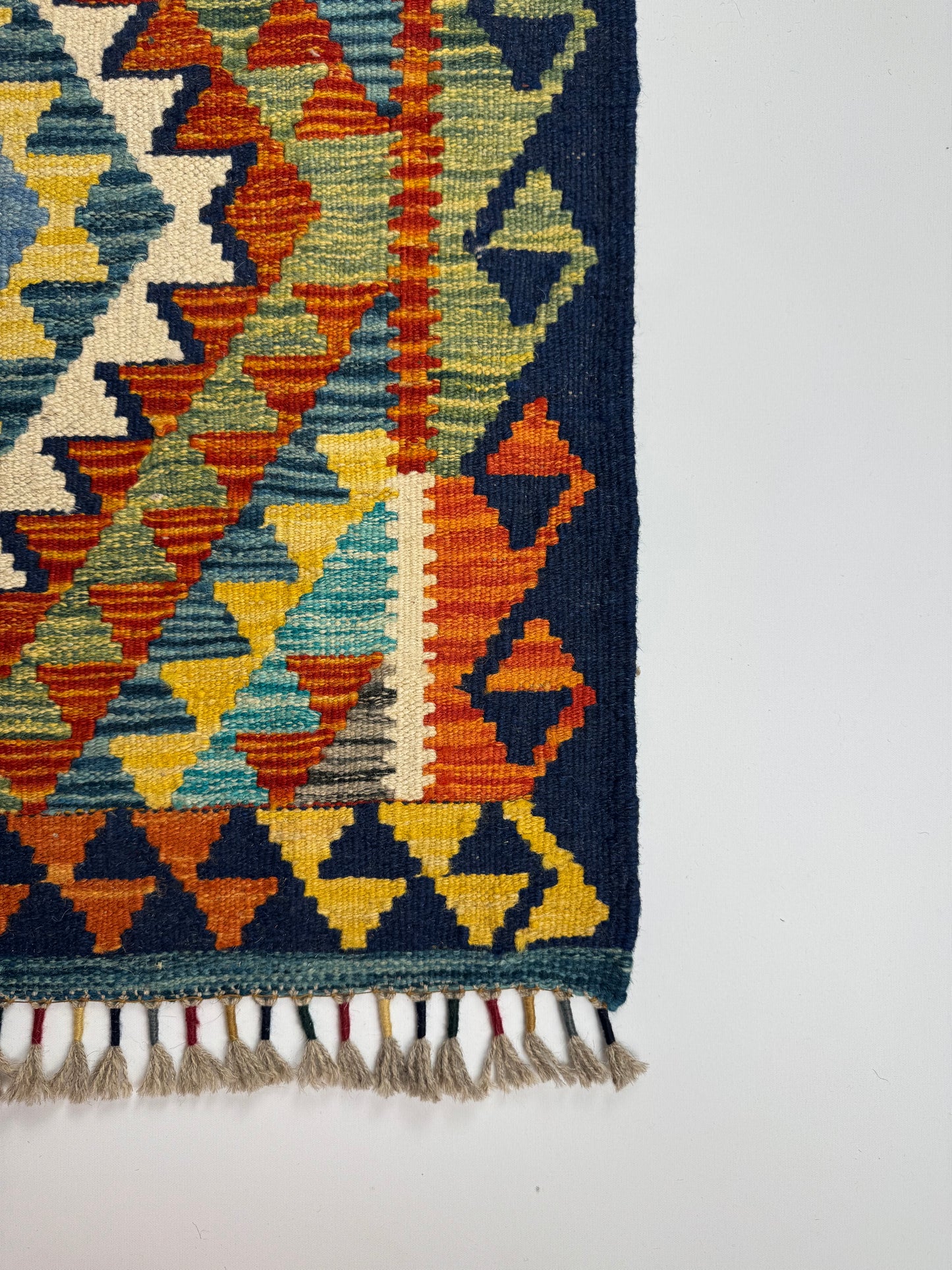 Nomad Glow El Dokuma Kilim – Canlı Renkli Geometrik ve Etnik Desenli Otantik Kilim (0.80 x 2.59 m) | NG-0028