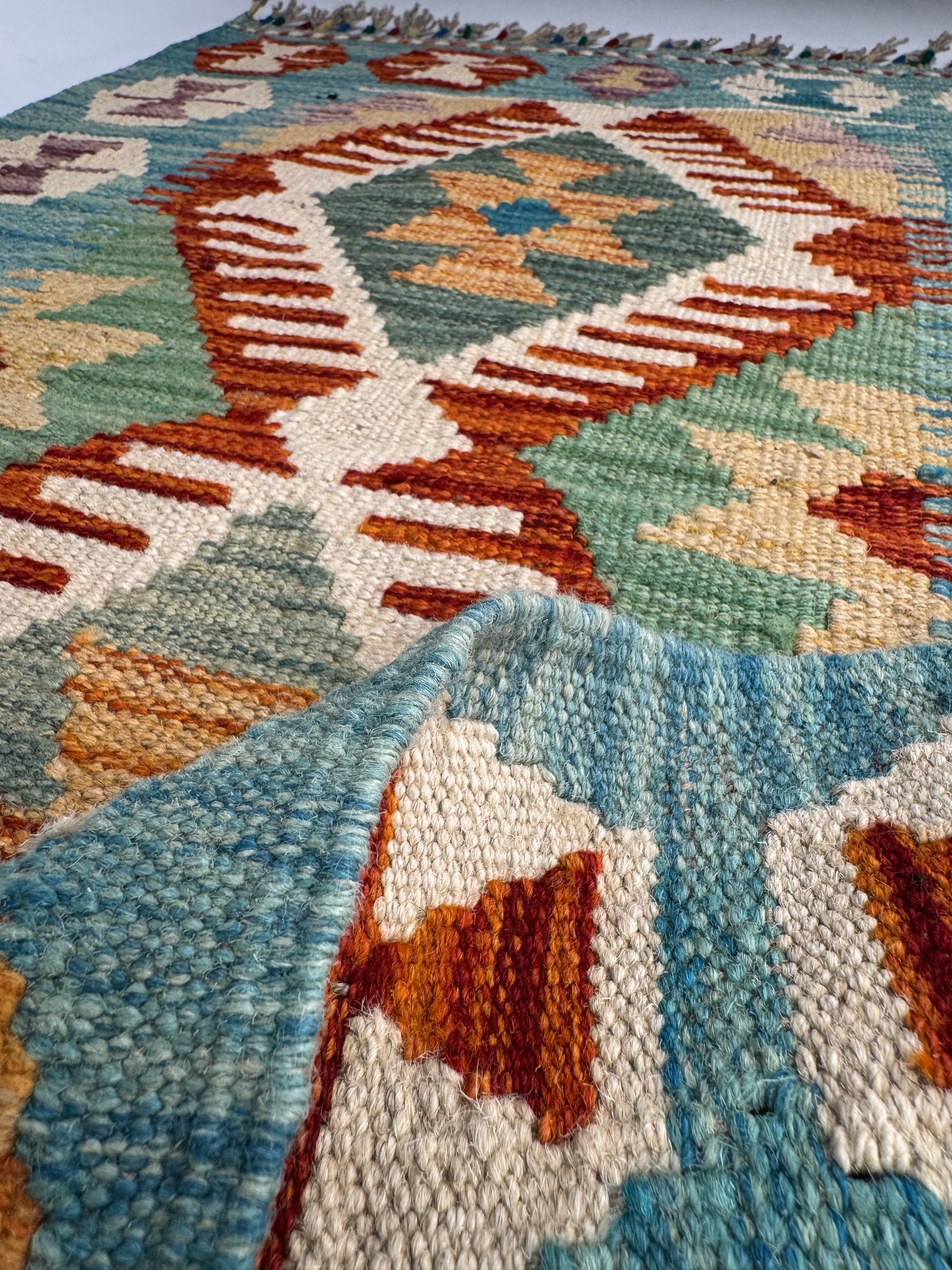 El Dokuma Turkuaz-Krem Küçük Kilim – Otantik Geometrik Desenli Dekoratif Halı (0.62 x 0.90 m) | Nomad Glow Serisi NG-0010