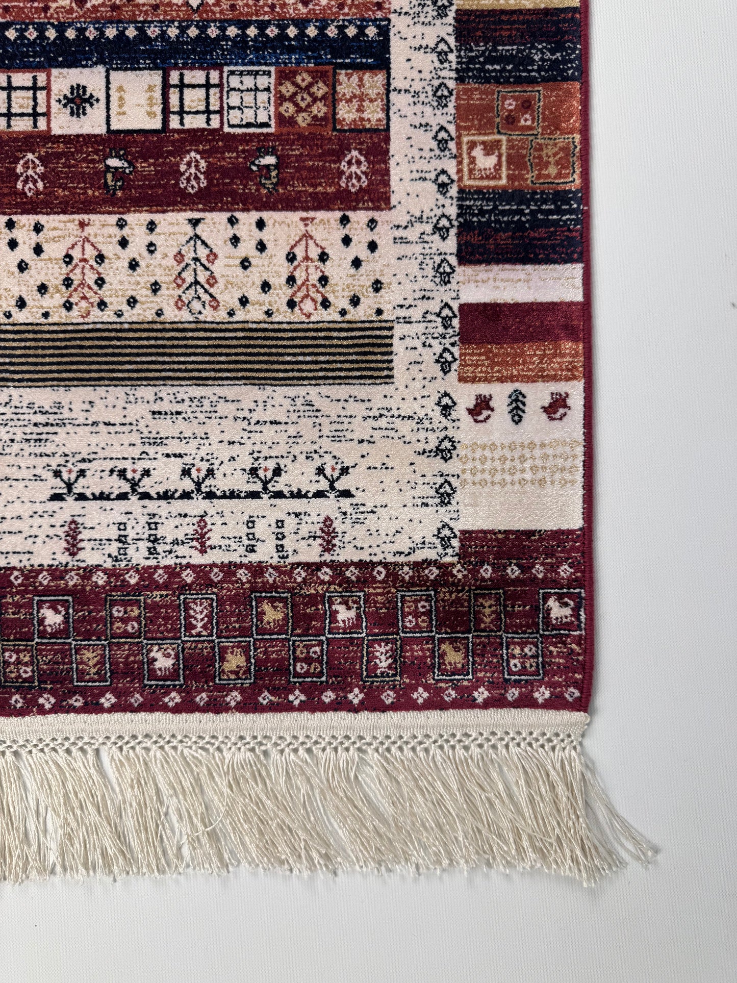 Silken Echo İpeksi Dokuma Halı – Etnik Patchwork Desenli Bordo ve Krem Halı (0.40 x 0.60 m) | SE-0039