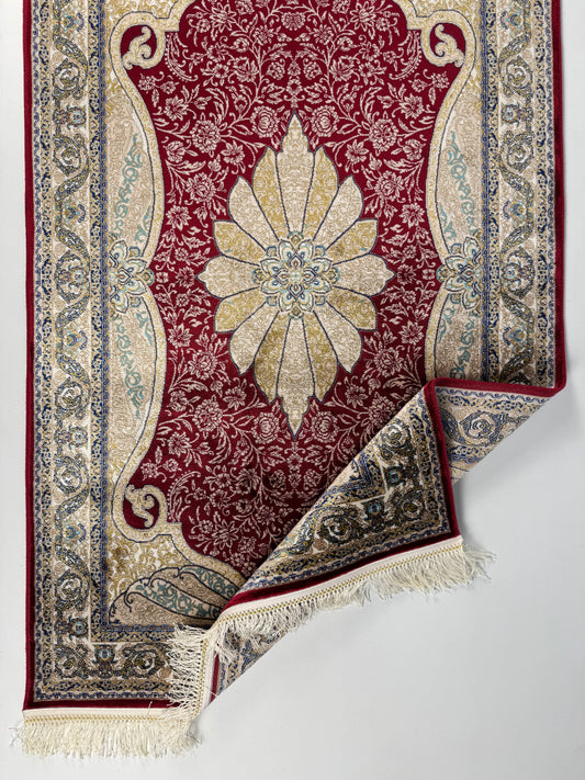 Silken Echo Halı – Bordo Krem İpeksi Dokulu Büyük Motifli Klasik Desenli Dekoratif Halı (0.80 x 1.25 m) | SE-0049