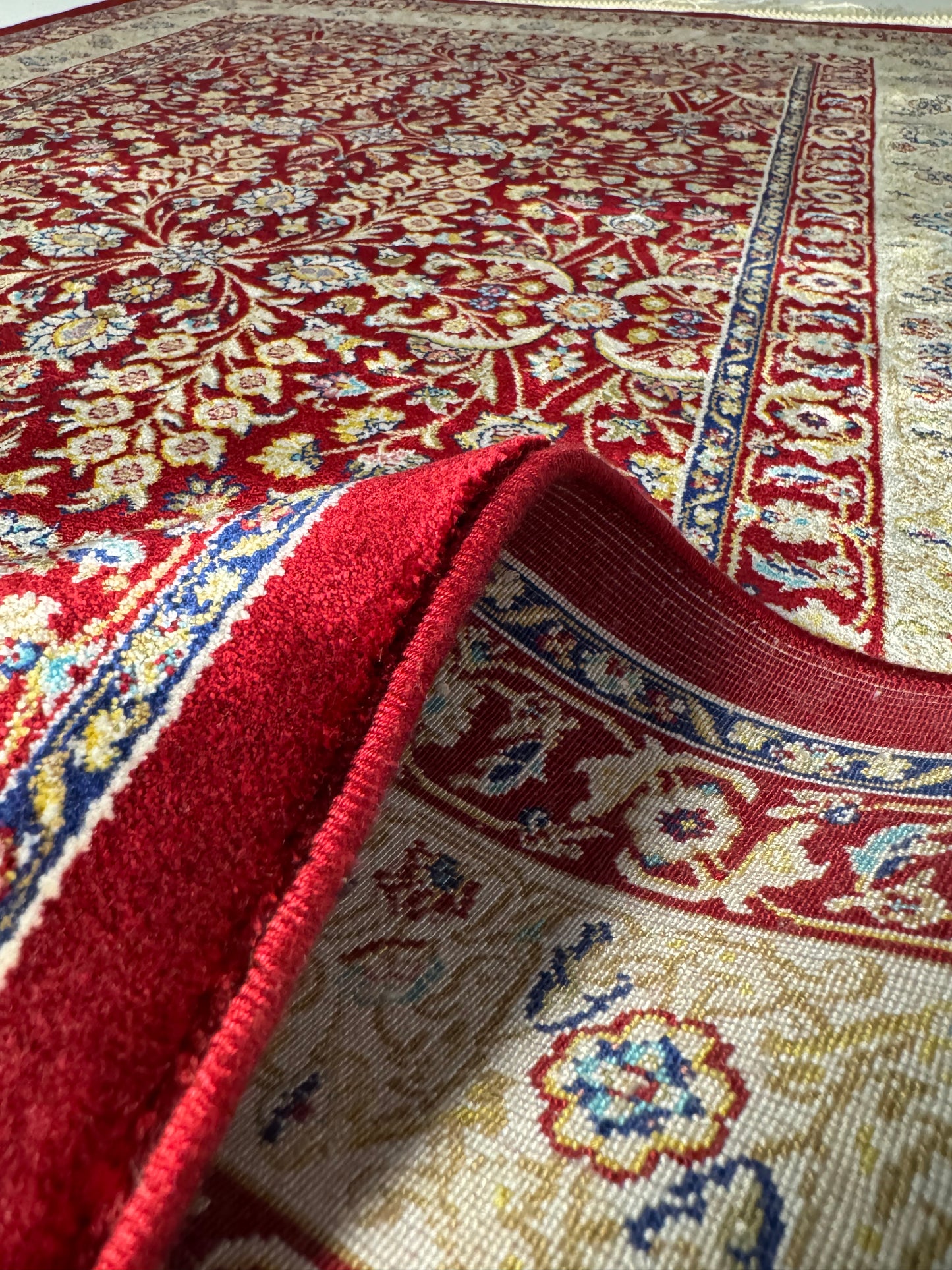 Silken Echo Halı – Bordo Krem İpeksi Dokulu Klasik Desenli Dekoratif Halı (0.80 x 1.25 m) | SE-0047