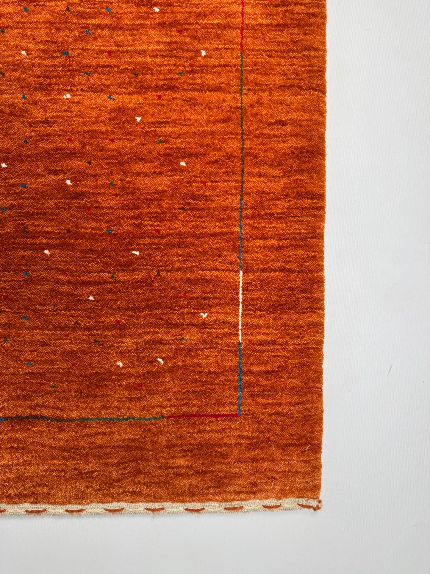 Color Loom El Dokuma Halı CL-0007 | Turuncu Minimalist Motifli El Yapımı Türk Halısı, Modern Vintage Dekoratif Kilim