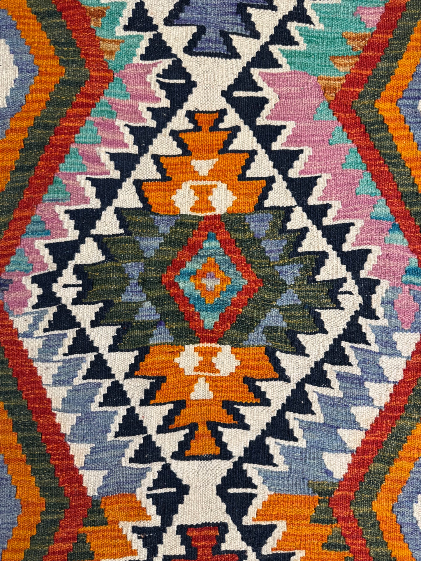 Nomad Glow El Dokuma Kilim – Canlı Geometrik ve Etnik Desenli Otantik Kilim (0.82 x 2.81 m) | NG-0027