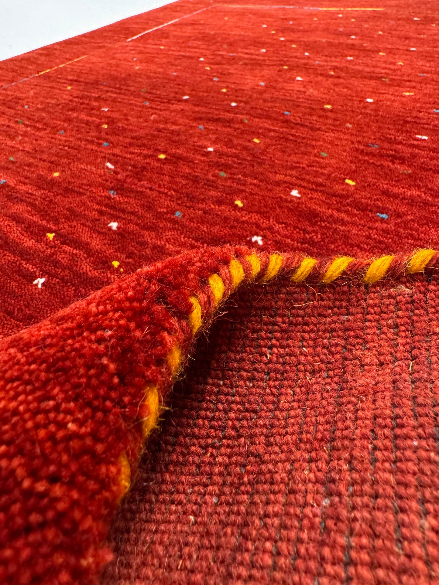 Color Loom El Dokuma Halı CL-0010 | Kırmızı Minimalist El Yapımı Türk Halısı, Modern Vintage Dekoratif Kilim