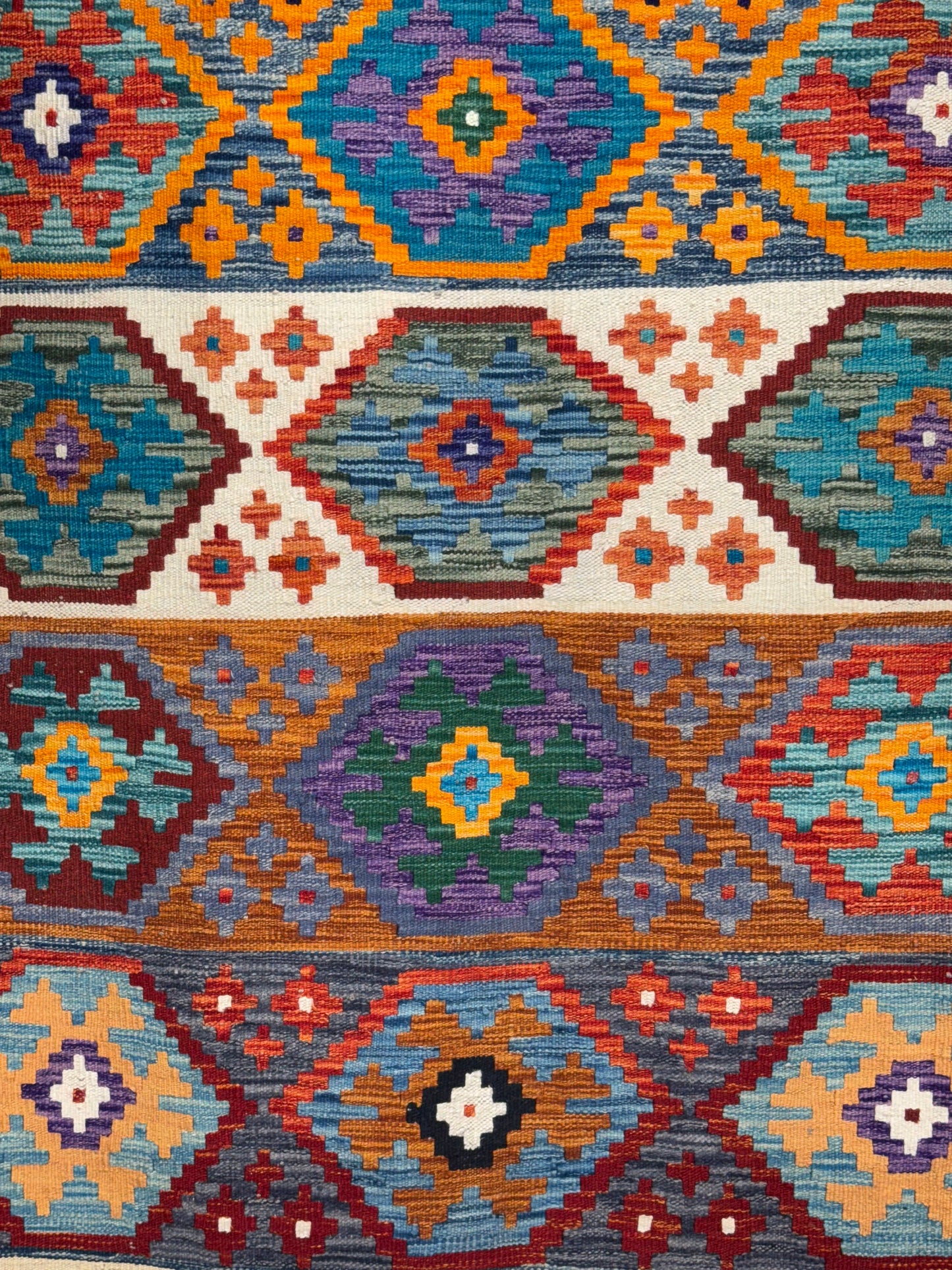 Nomad Glow El Dokuma Kilim – Turuncu Zeminli Çok Renkli Elmas Desenli Otantik Kilim (1.28 x 2.02 m) | NG-0030