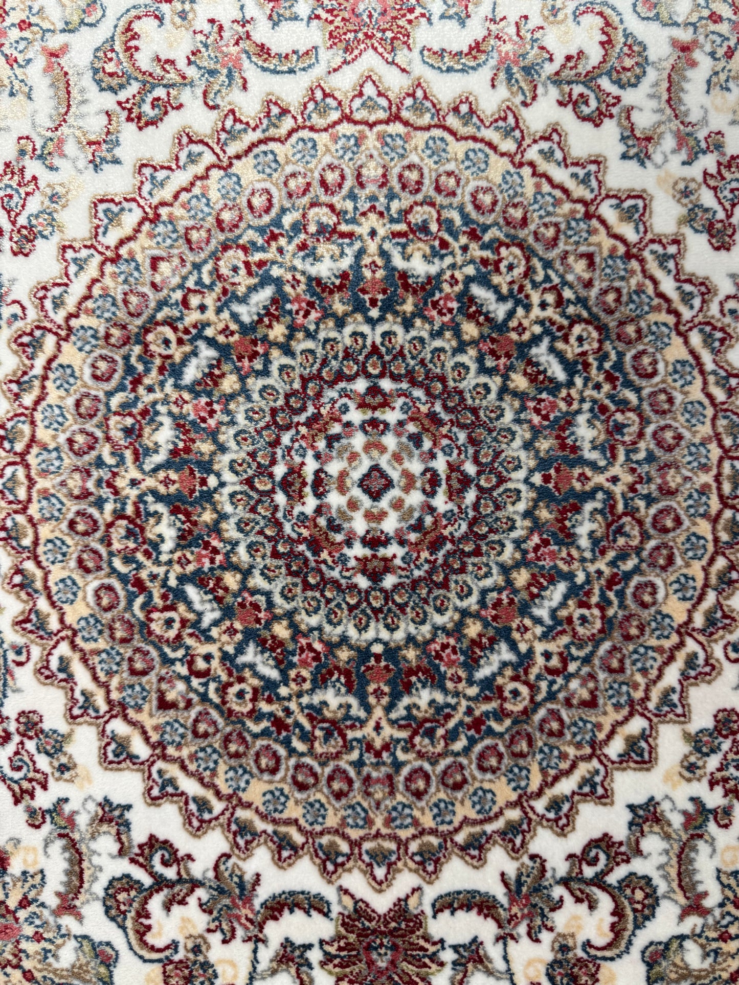Silken Echo Halı – Bordo Mavi Krem İpeksi Dokulu Medallion Desenli Klasik Dekoratif Halı (0.80 x 1.25 m) | SE-0053