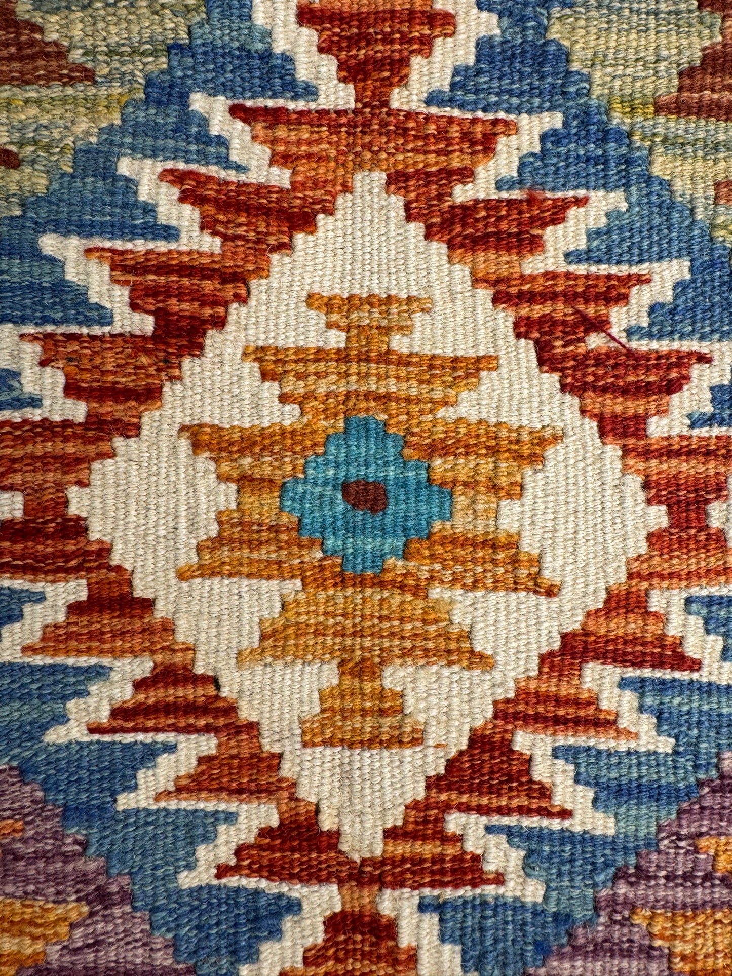 El Dokuma Uzun Kilim – Turuncu Mavi Çok Renkli Geometrik Desenli Otantik Halı (0.51 x 1.49 m) | Nomad Glow Serisi NG-0014