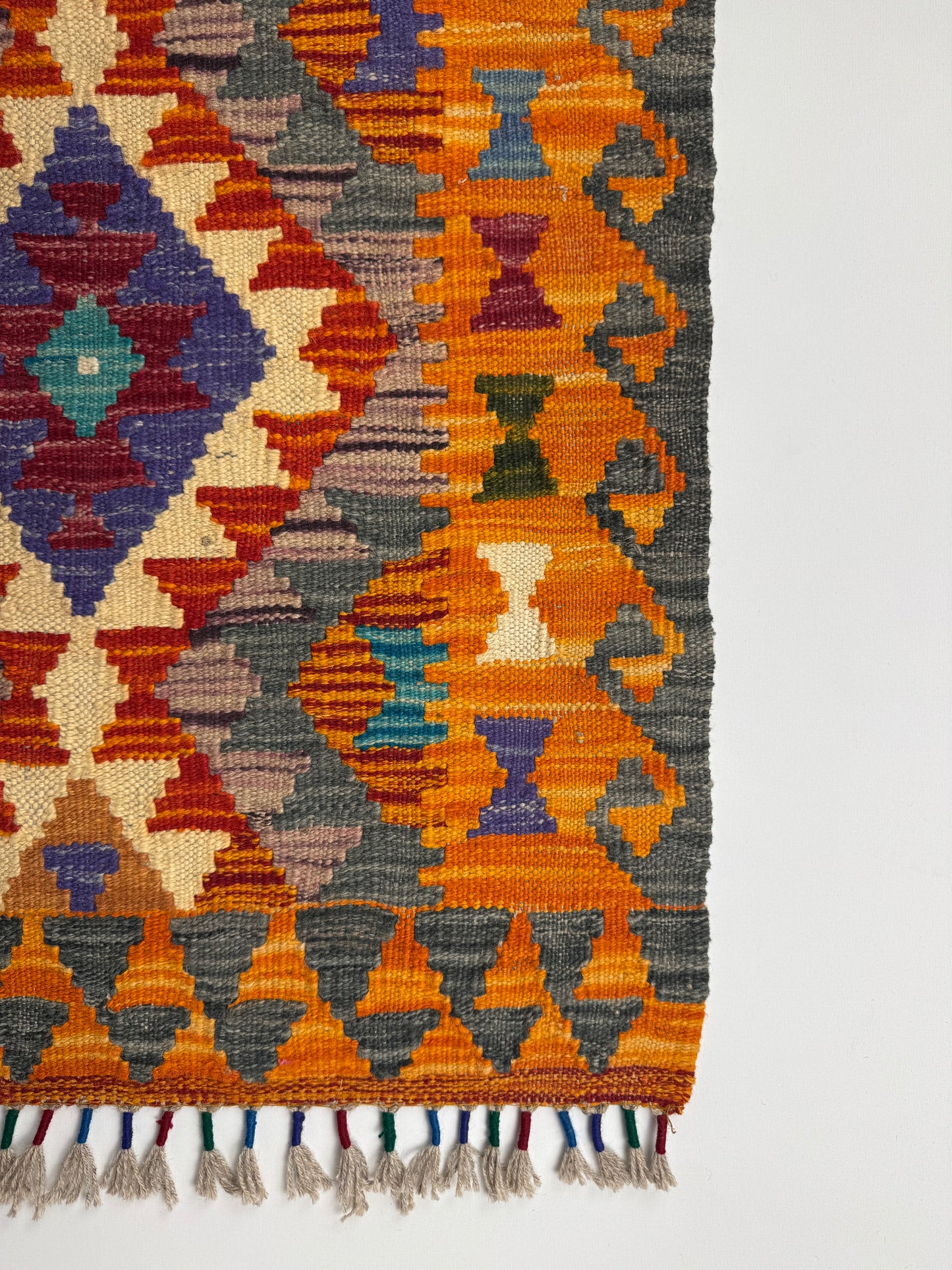 El Dokuma Turuncu-Gri Küçük Kilim – Etnik Desenli Dekoratif Otantik Halı (0.60 x 0.93 m) | Nomad Glow Serisi NG-0009