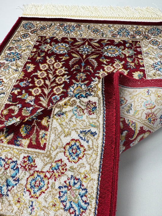 Silken Echo İpeksi Dokuma Halı – Bordo Zeminli Klasik Çiçek Motifli Halı (0.40 x 0.60 m) | SE-0044