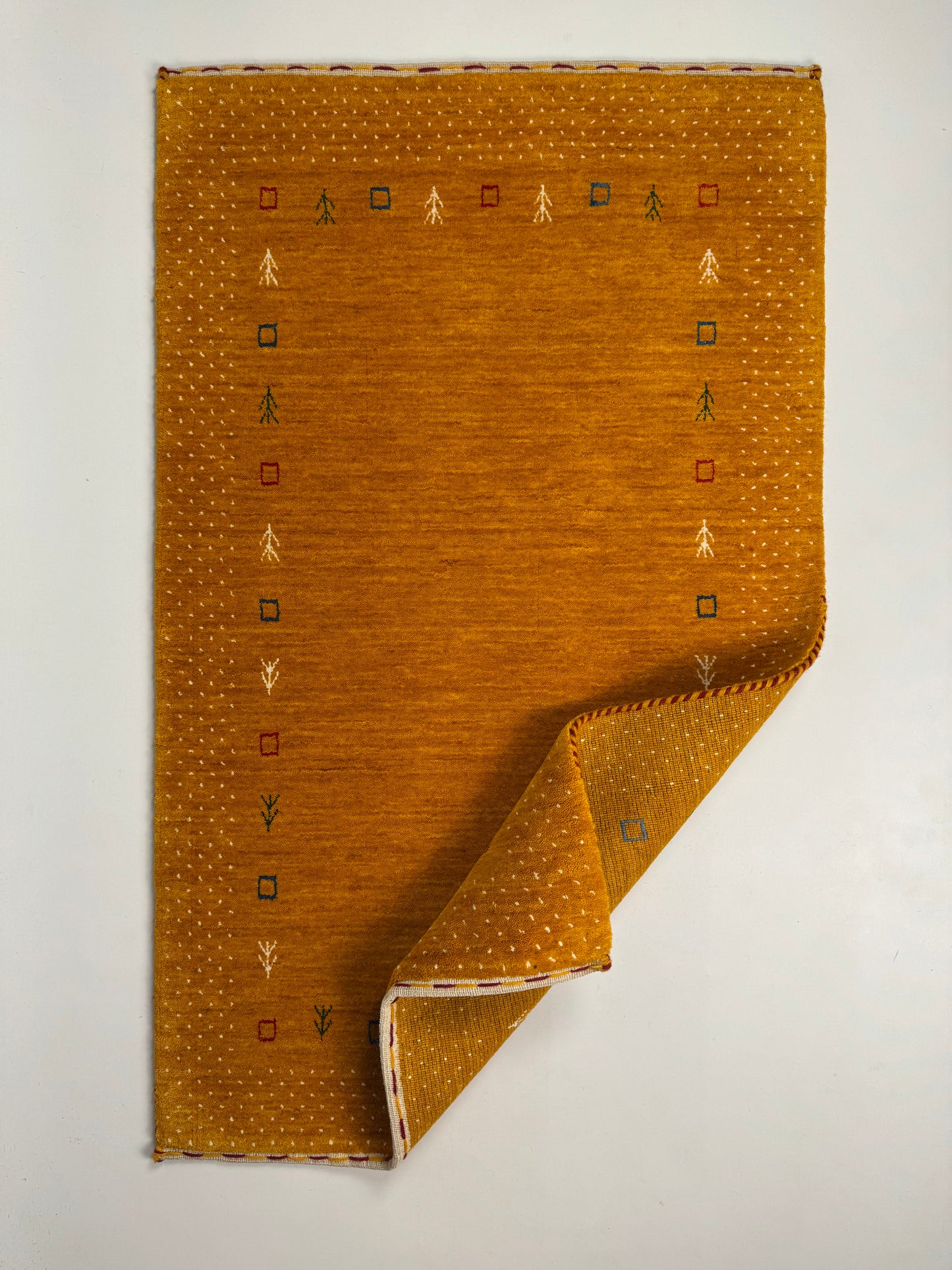 Color Loom El Dokuma Halı CL-0012 | Sarı Motifli El Yapımı Türk Halısı, Modern Vintage Dekoratif Kilim