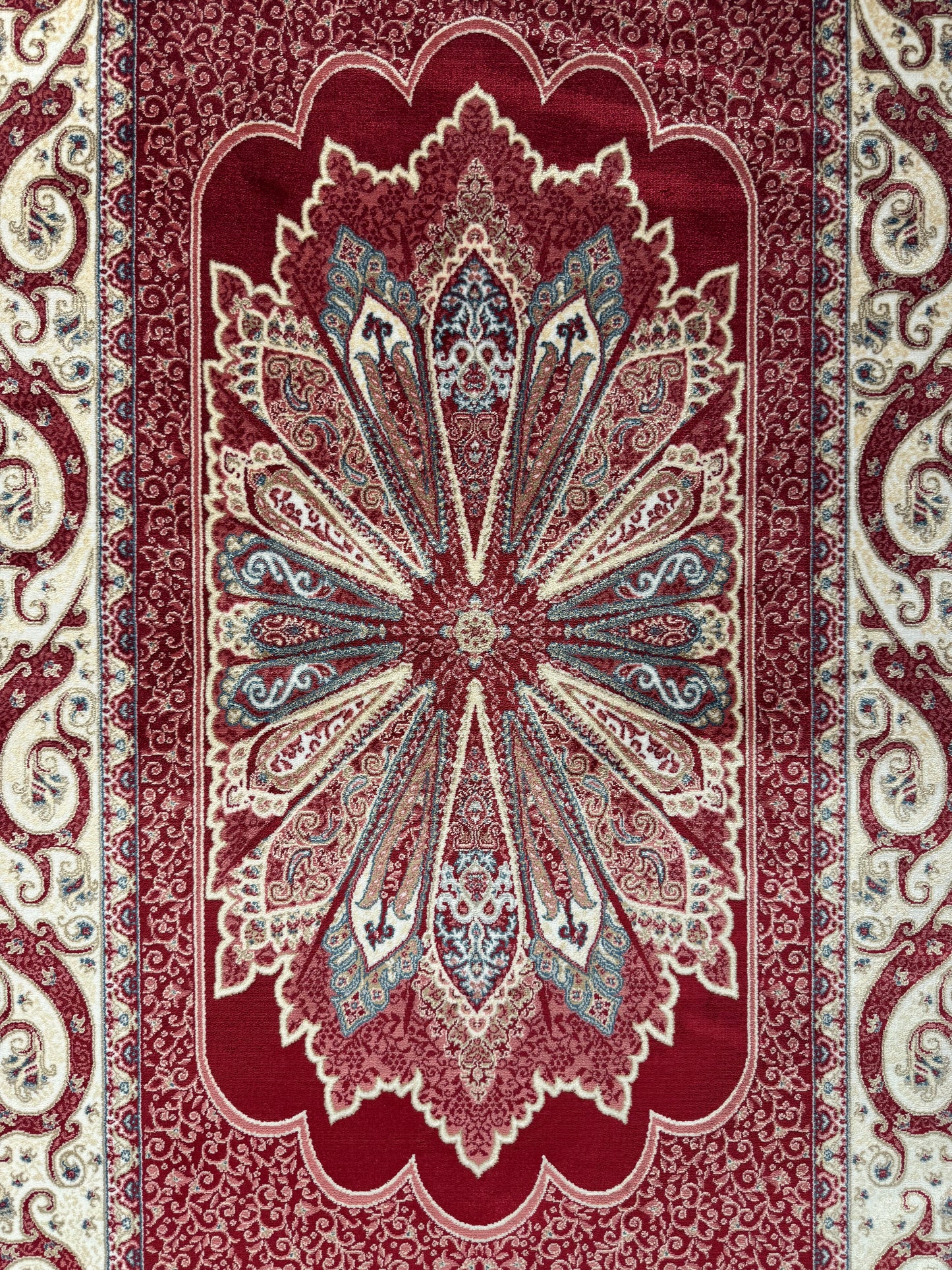 Silken Echo Halı – Bordo Krem İpeksi Dokulu Modern Dekoratif Halı (0.80 x 1.25 m) | SE-0046