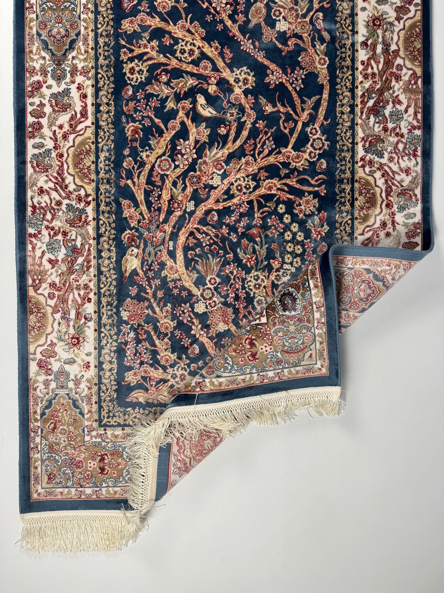 Silken Echo Halı – Lacivert Krem İpeksi Dokulu Kuş ve Çiçek Desenli Klasik Dekoratif Halı (0.80 x 1.25 m) | SE-0054