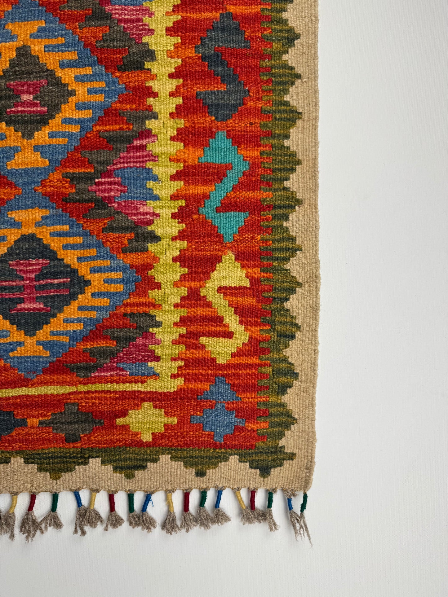 El Dokuma Kırmızı-Sarı Küçük Kilim – Canlı Geometrik Desenli Otantik Halı (0.64 x 0.90 m) | Nomad Glow Serisi NG-0008